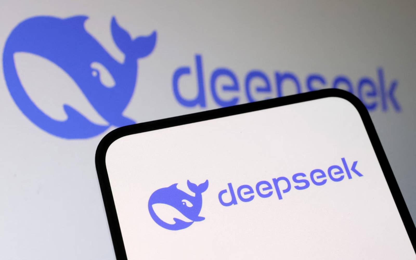 99692591-deepseek-1 deepseek logo